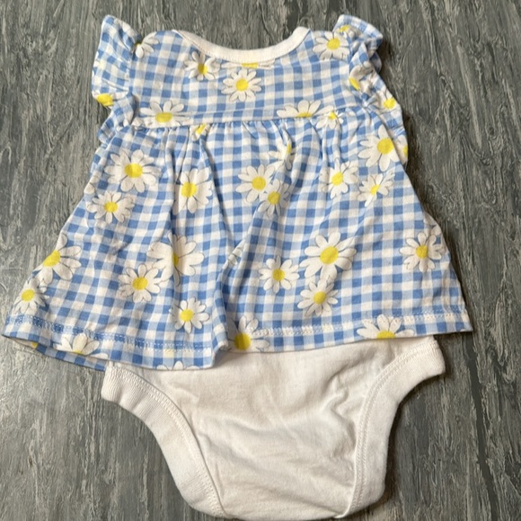 💜3/$15 Baby Outfit Bundle (3) - Picture 10 of 10